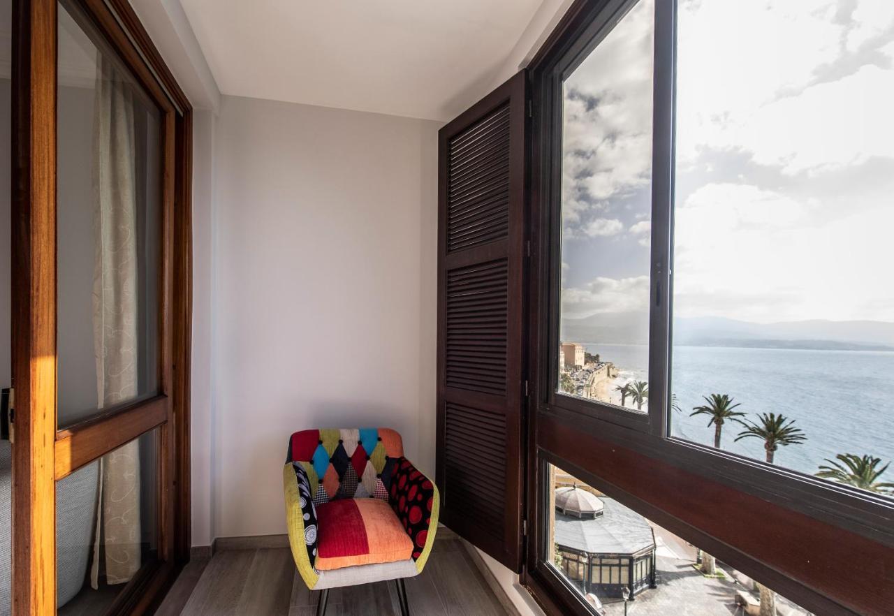 Appartement Front De Mer Hyper Centre 阿雅克肖 外观 照片